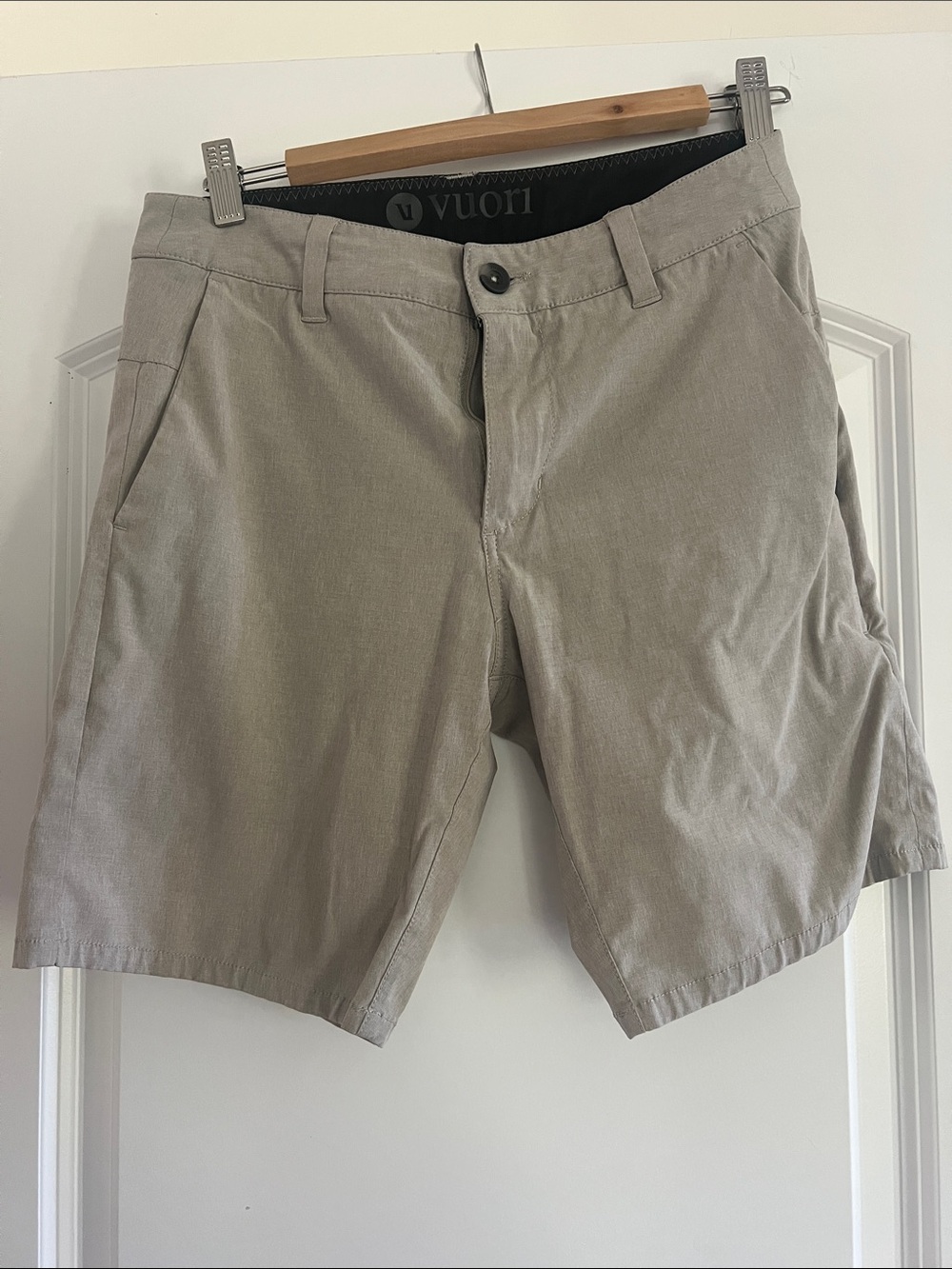 Vuori Men's Light Khaki Flat-Front Shorts